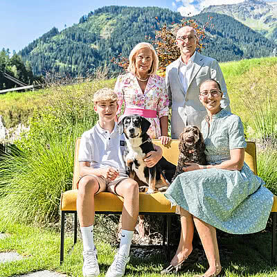 Familie Stock im Sommer im STOCK resort