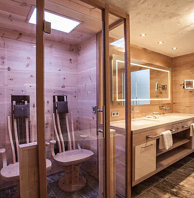 Bathroom in Alpine Lounge II in STOCK resort